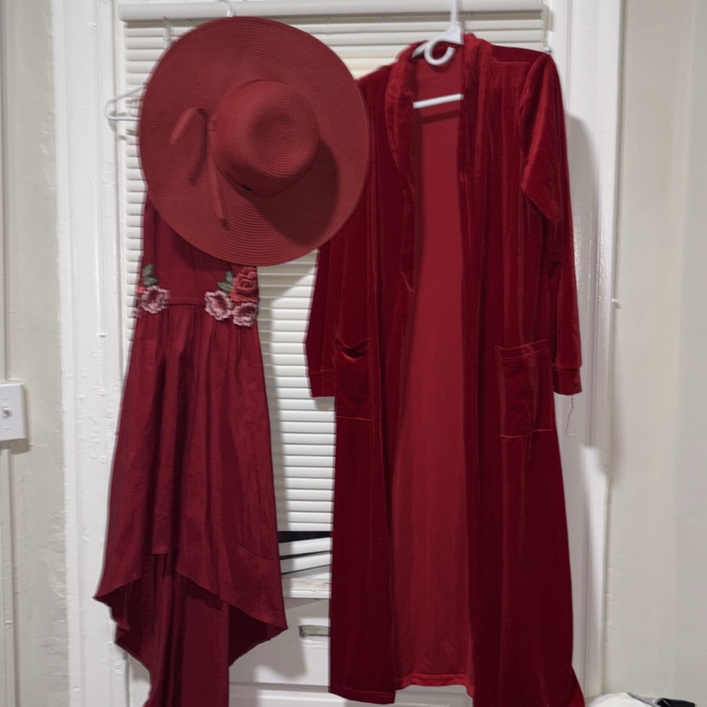 Elegant Red Velvet Robe with Floral Embroidery